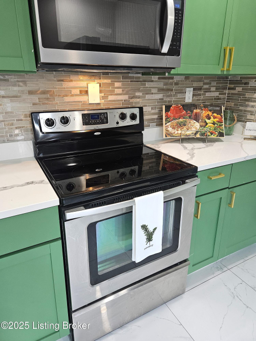 Listing Image 15