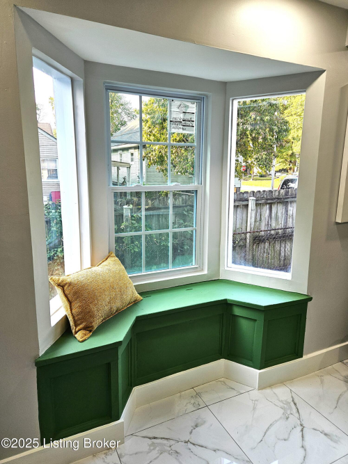 Listing Image 20