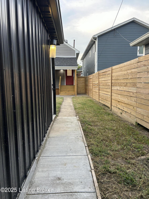 Listing Image 54