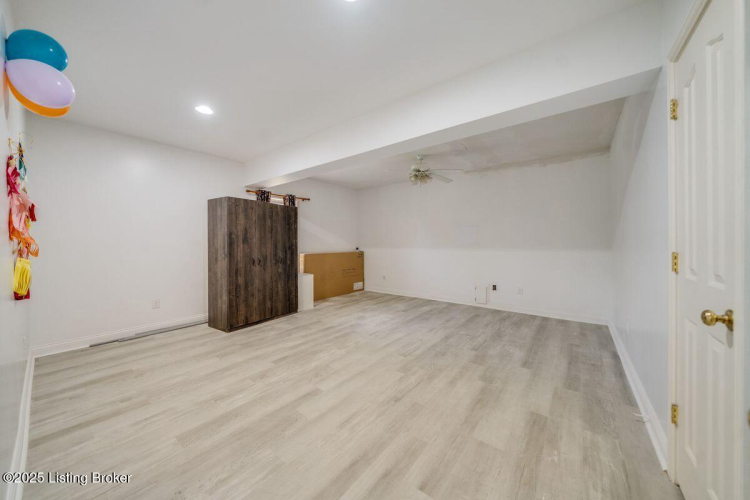 Listing Image 55