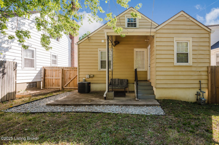 Listing Image 18