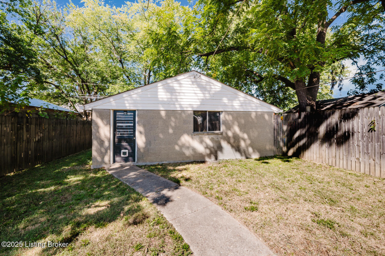 Listing Image 20