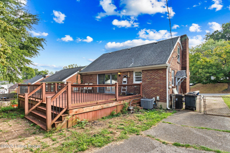 Listing Image 5