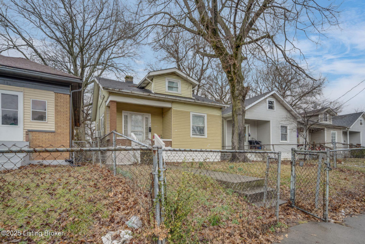 Listing Image 3