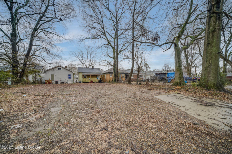 Listing Image 8