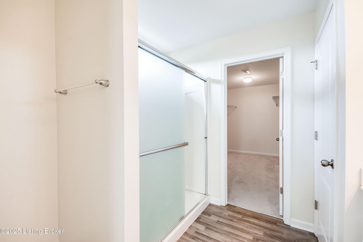 Listing Image 56