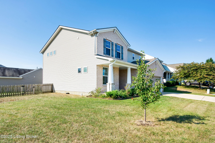 Listing Image 76