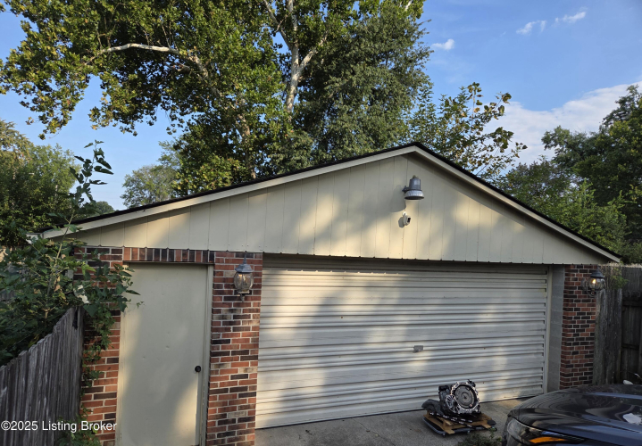 Listing Image 42