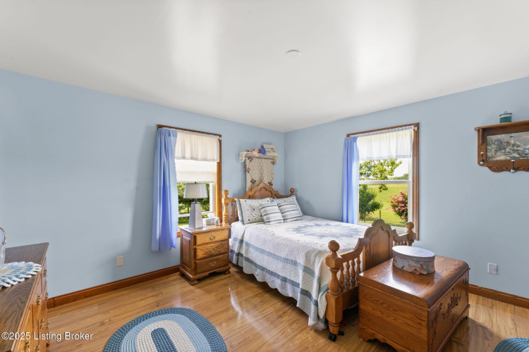 Listing Image 61