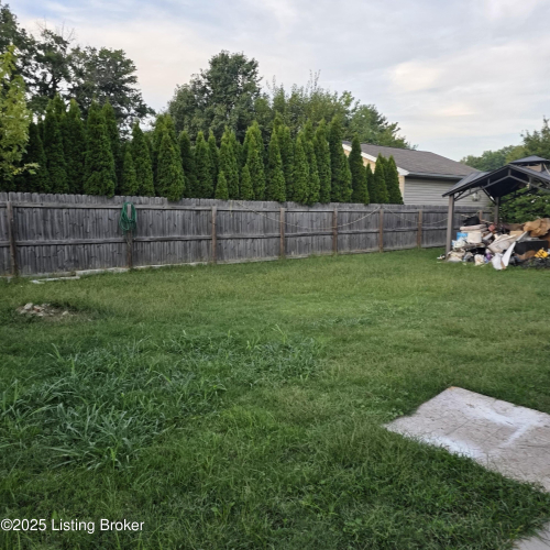 Listing Image 11
