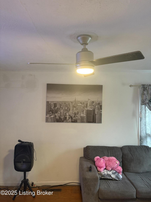 Listing Image 35