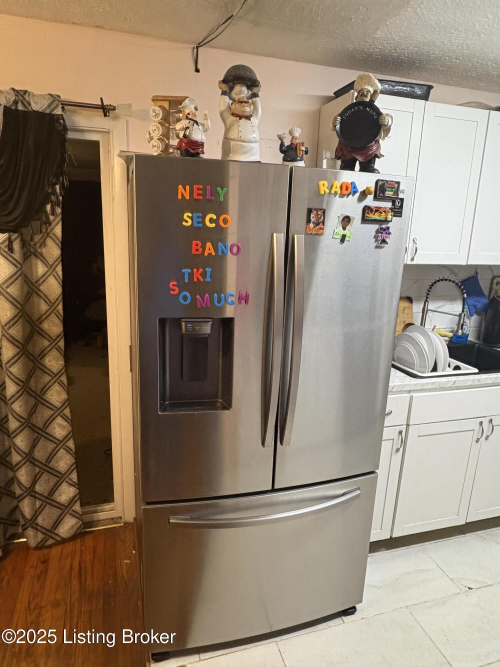 Listing Image 44