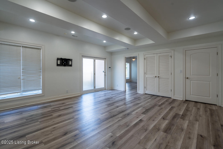 Listing Image 85