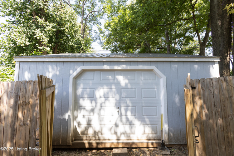 Listing Image 16