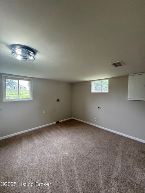 Listing Image 27