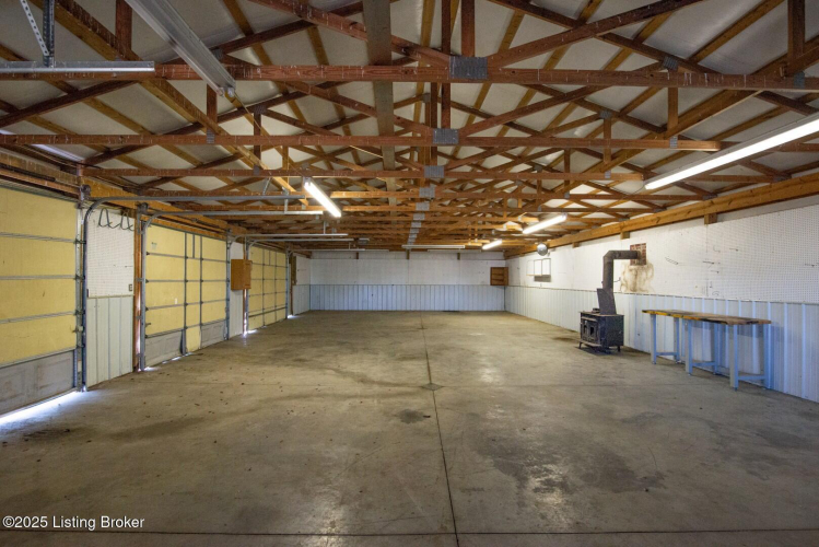 Listing Image 33