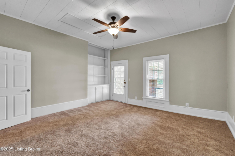 Listing Image 25