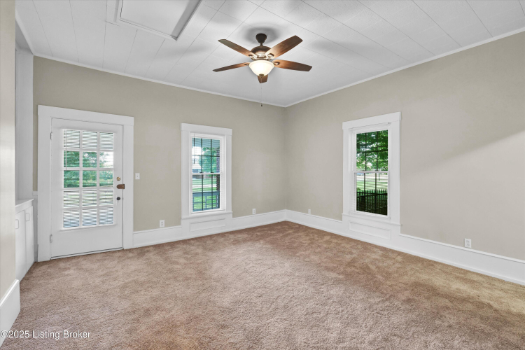 Listing Image 27