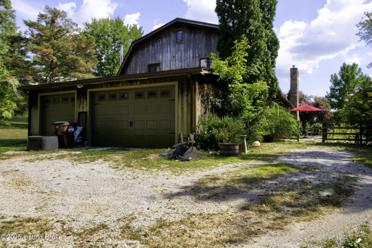 Listing Image 44