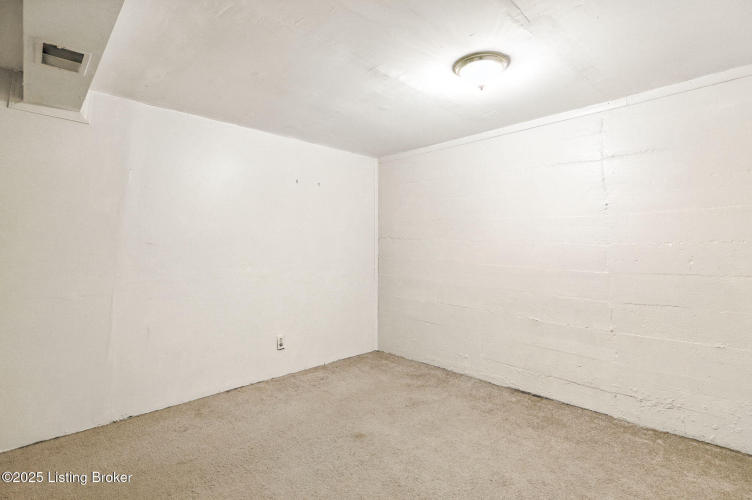 Listing Image 56