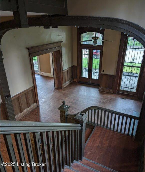 Listing Image 13