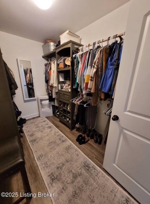 Listing Image 30