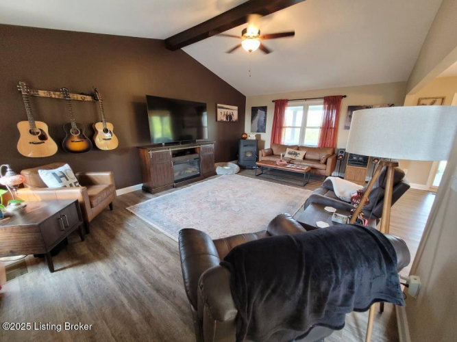 Listing Image 51