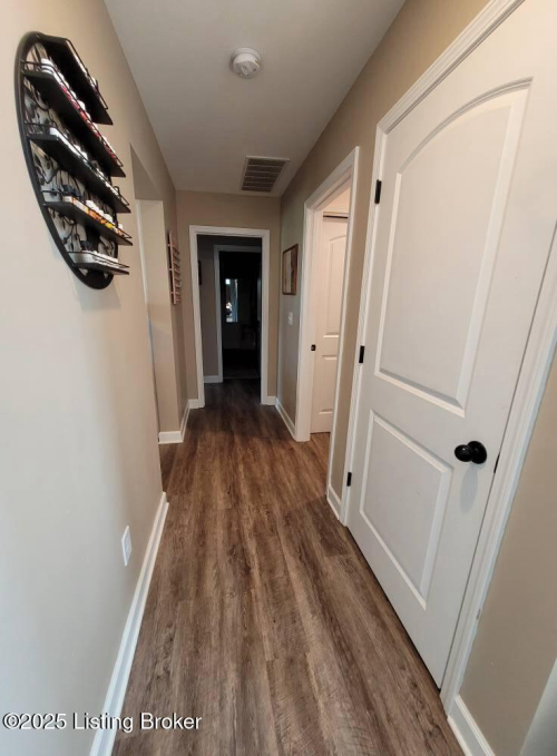Listing Image 52