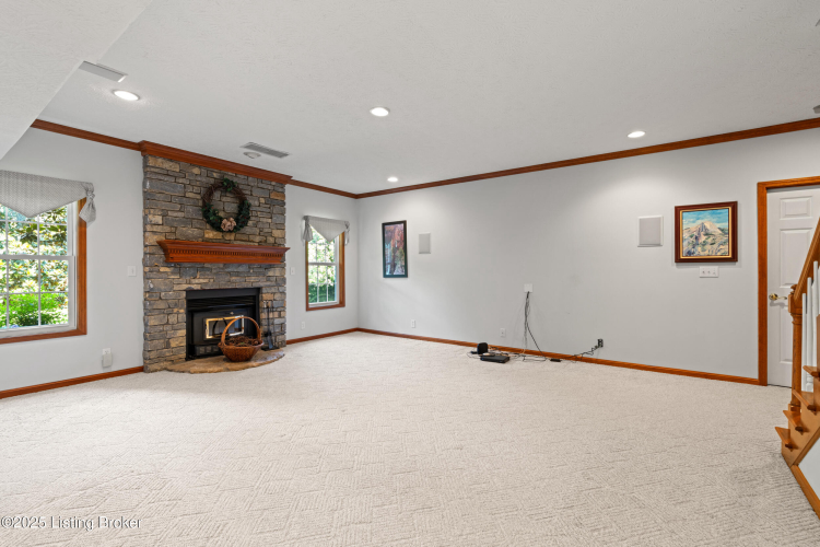 Listing Image 85