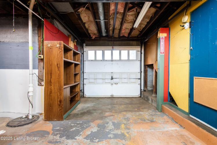 Listing Image 43