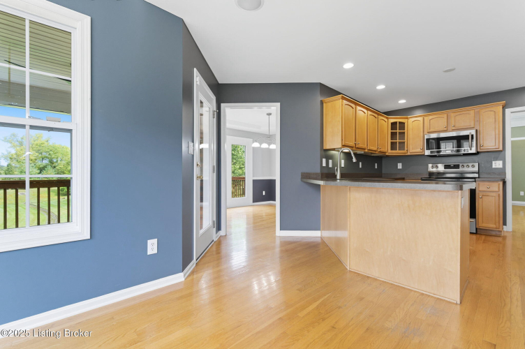 Listing Image 20