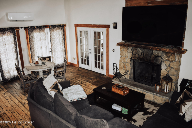 Listing Image 35