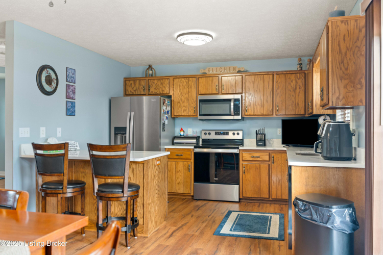 Listing Image 15