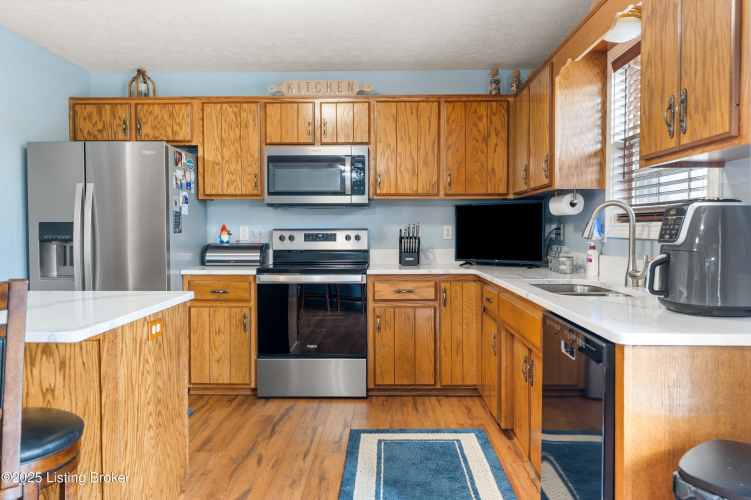Listing Image 25