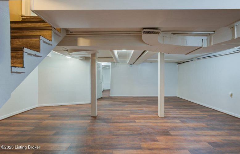 Listing Image 23