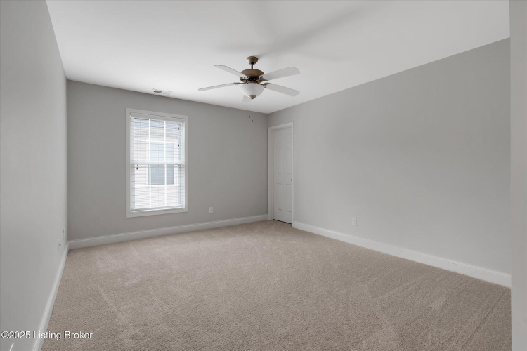 Listing Image 52