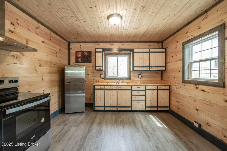 Listing Image 18