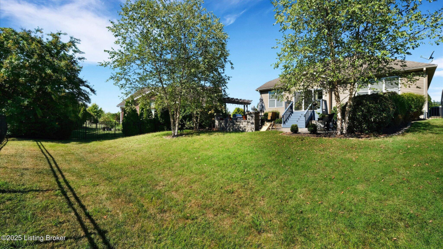 Listing Image 46