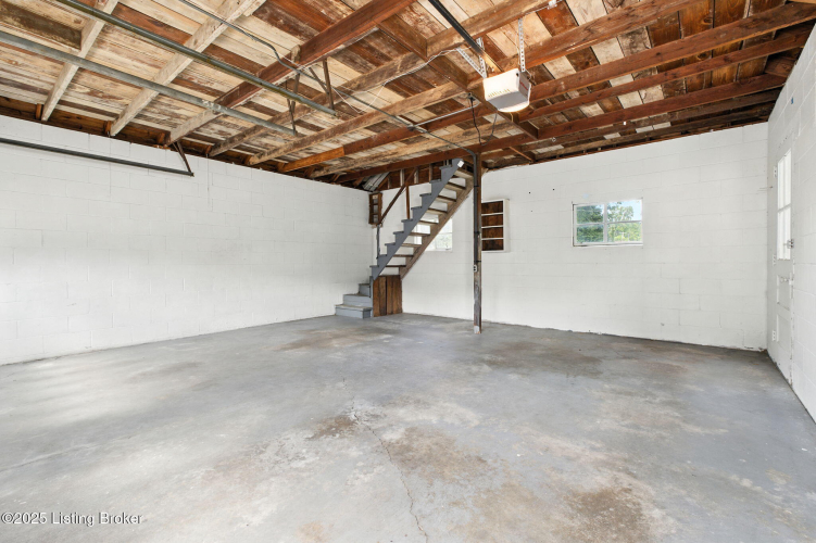 Listing Image 41