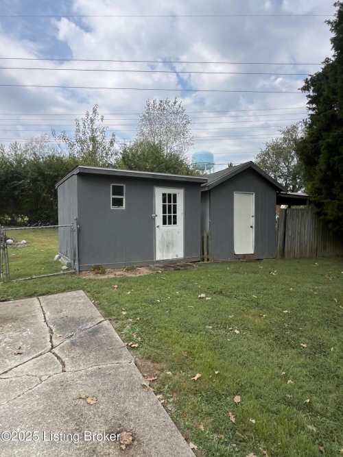 Listing Image 3