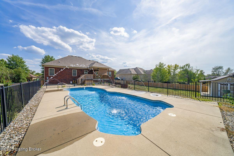 Listing Image 58