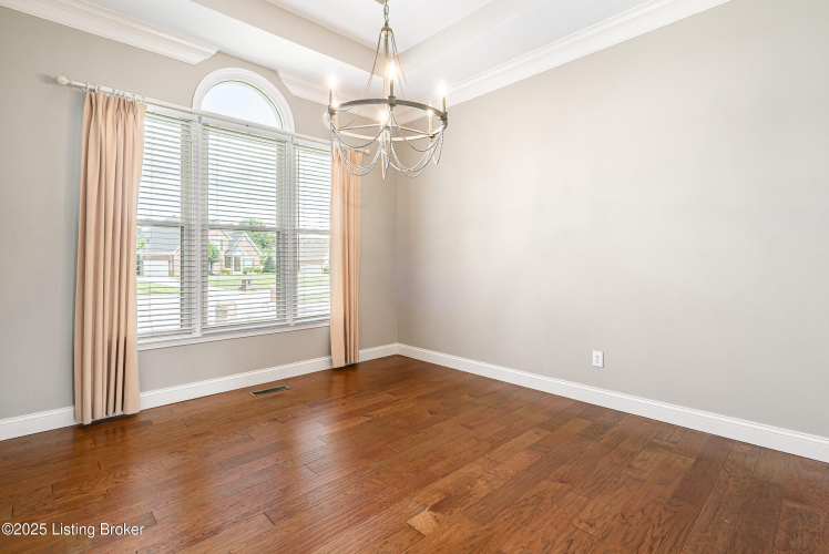 Listing Image 27