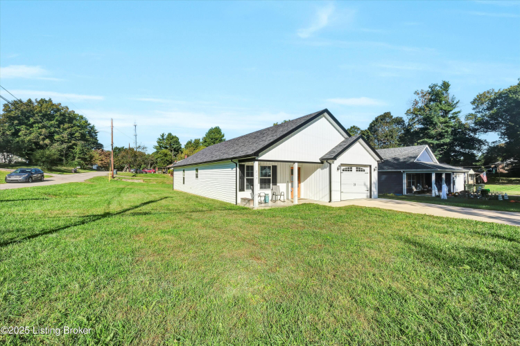 Listing Image 8