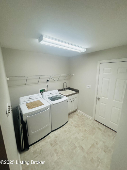 Listing Image 8