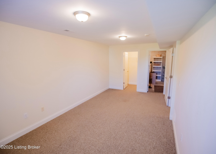 Listing Image 59