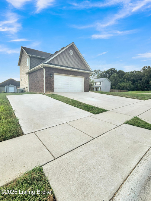 Listing Image 44