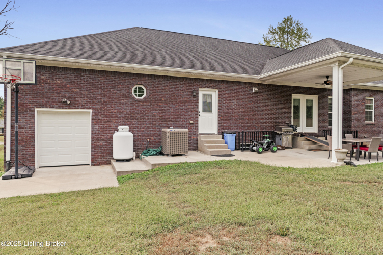 Listing Image 50