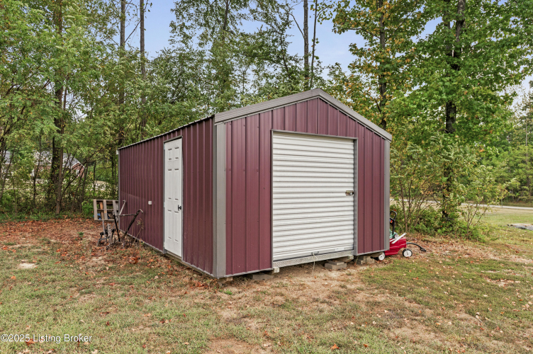 Listing Image 52