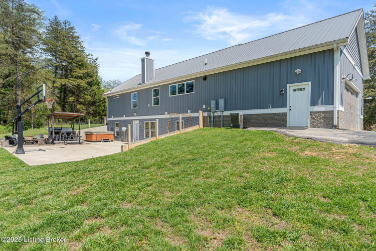 Listing Image 59