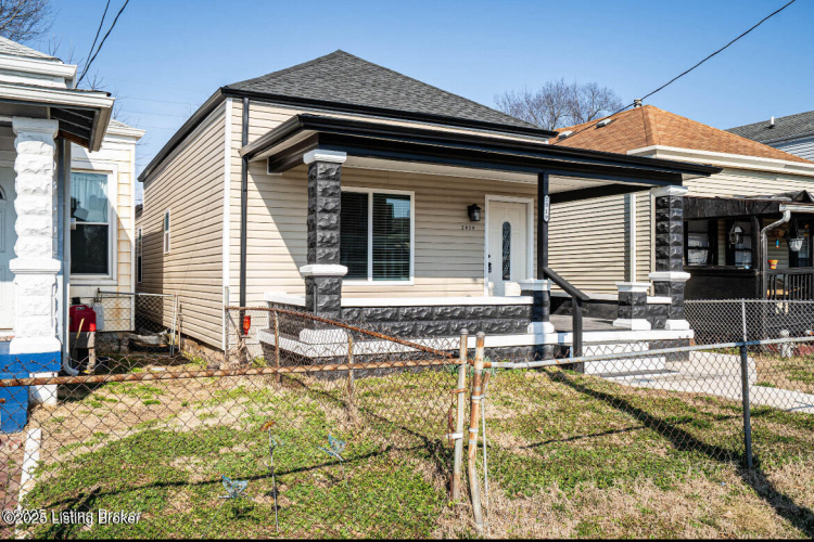 Listing Image 6